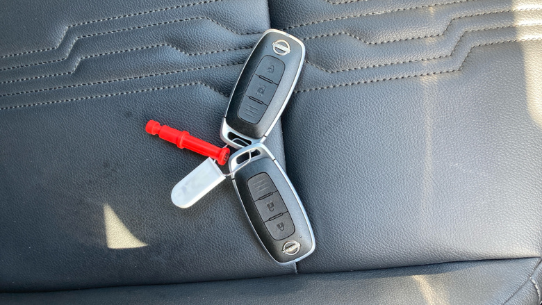 Nissan Juke 1.0 DiG-T 114 Tekna 5dr Petrol Hatchback